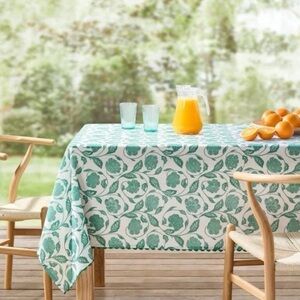 Floral Fabric Tablecloth Green Leaf Pattern Embroidered  60"x 84" Rectangle